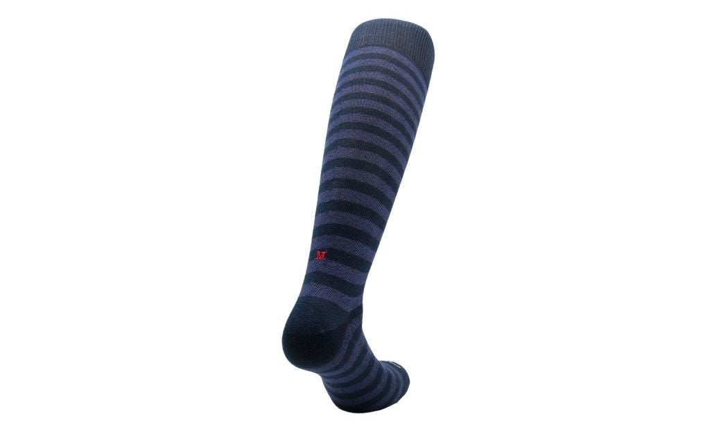 calza uomo riga alta blu navy blu melange cotone organico personalizzata iniziali ricamate 201__A